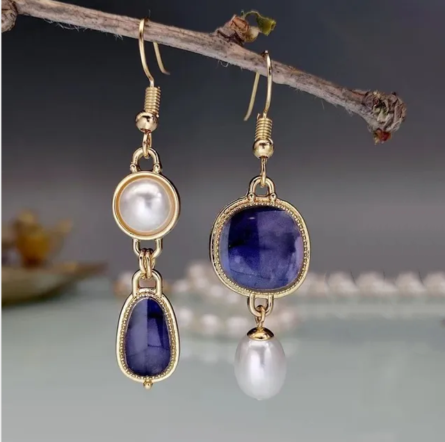 Boucles d'oreilles vintage en pierre bleue et perles