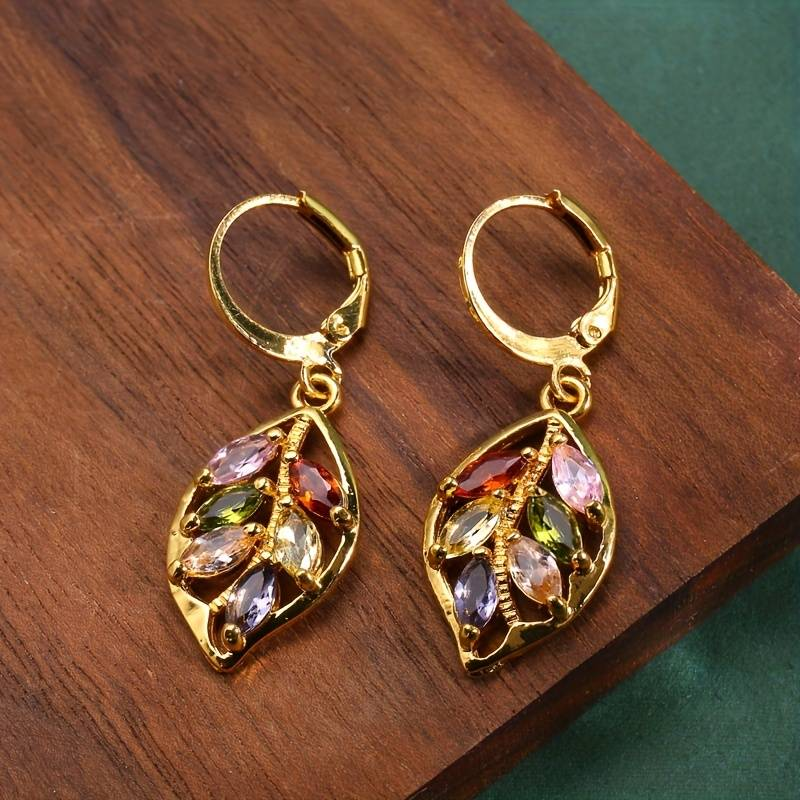 Boucles d'oreilles vintage en feuille dorée colorée avec zircon